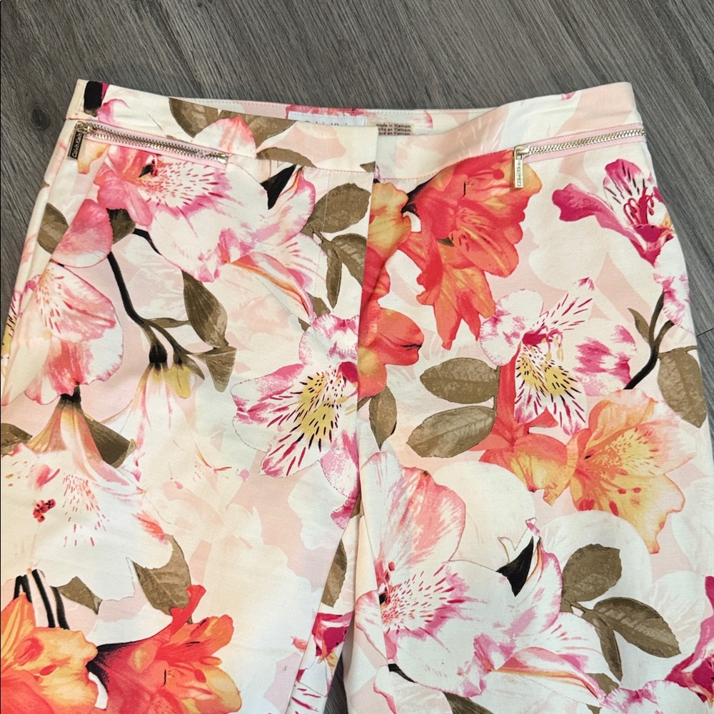 Calvin Klein Pink Floral Women's Skinny Jeans EUC like new - Picture 4 of 7